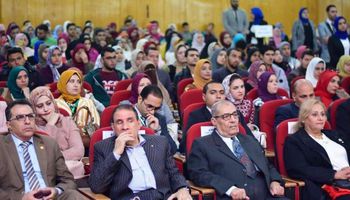 ملتقى الدراسات العليا الأول بـ"آداب الزقازيق"
