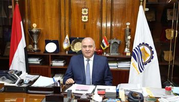 اللواء اشرف الداودي محافظ قنا