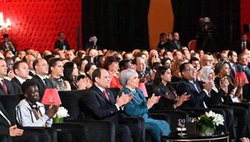 الرئيس السيسي وقرينته