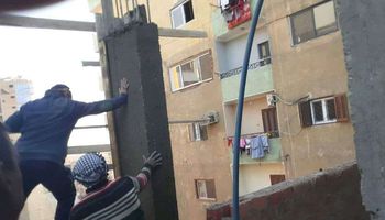 إزالات فورية لـ105 حالات تعدٍ وبناء مخالف فى سوهاج
