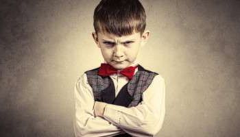 أسباب عناد الأطفال