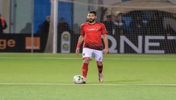 ياسر إبراهيم، مدافع الفريق الأول لكرة القدم بالنادي الأهلي