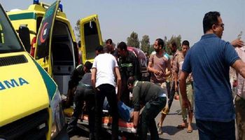 مصرع 12 شخصًا وإصابة 3 آخرين في حادث تصادم بمدينة السادات