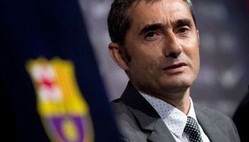  المدرب الإسباني أرنستو فالفيردي، المدير الفني لفريق برشلونة