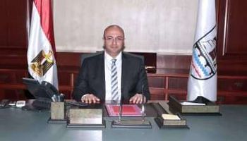 الدكتور محمد هاني غنيم محافظ بنى سويف