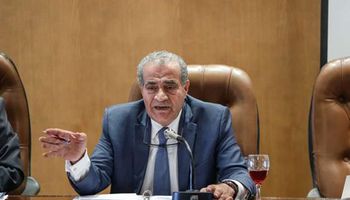 وزير التموين الدكتور علي المصيلحي