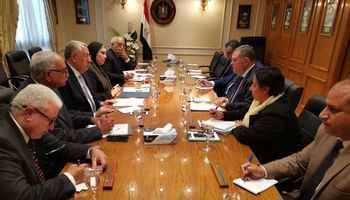 وزراء قطاع الأعمال والصناعة والزراعة 