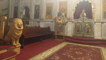 مسئولو الآثار يتفقدون الكنيسة المرقسية بالإسكندرية 