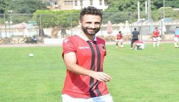 مصطفي سلطان 