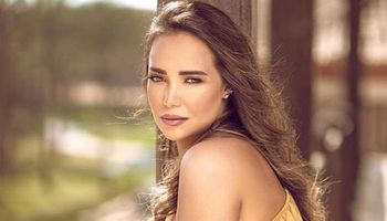 راندا حافظ تظهر مع عبدالباسط حمودة