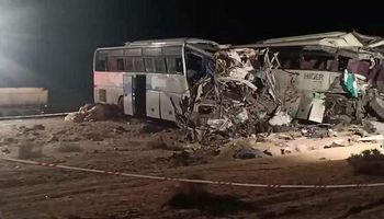   حادث تصادم حافلتين لنقل المسافرين في الجزائر.