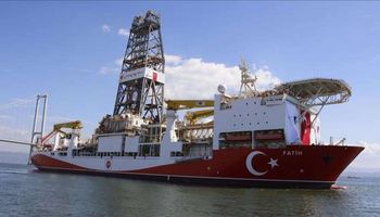 سفينة الفاتح التركية التي ستتولى مهام التنقيب في المتوسط (أرشيفية)
