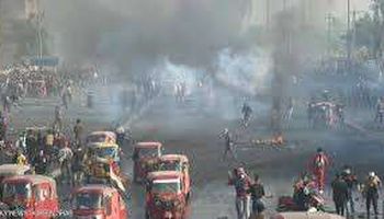 قتيل وجرحى بمواجهات المتظاهرين وقوات الأمن في بغداد