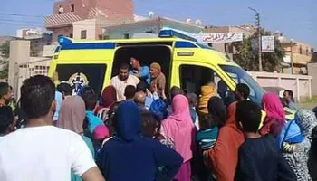 نقل المصابين إلى المستشفى ببني سويف 