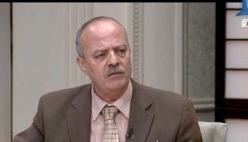 الدكتور إيهاب الطاهر الأمين العام لنقابة الأطباء
