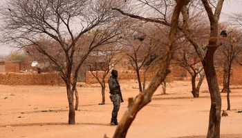 جندي في بوركينا فاسو-أرشيفية (Reuters )
