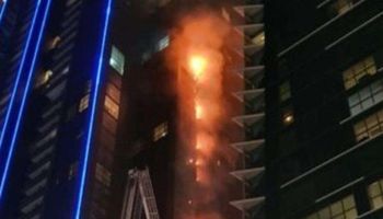  حريق هائل ببرج "دجي" في دوبي