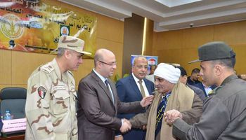 خلال التكريم 
