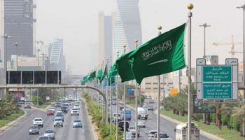 السعودية تعلن حظر التجول الكامل