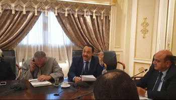 خلال الاجتماع 