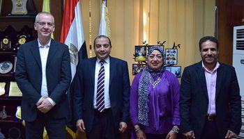 خلال الاستقبال 