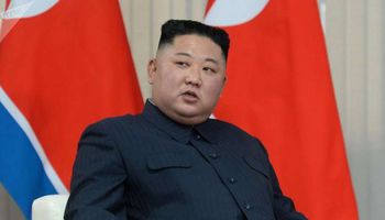 زعيم كوريا الشمالية يشرف على اختبار سلاح تكتيكي موجَّه