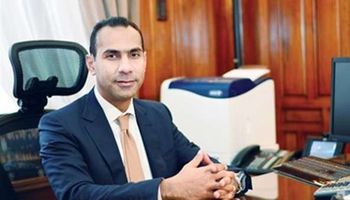 عاكف المغربي نائب رئيس بنك مصر 