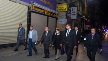 محافظ الإسكندرية يتابع التزام المواطنين بقرار الحظر 