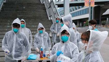 مركز حماية الصحة في هونج كونج يناشد المواطنين بعدم الخروج من المنزل
