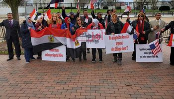 مظاهرات الجالية المصرية أمام البيت الأبيض لدعم مصر في مفاوضات سد النهضة