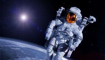 أكثر من 12 ألف شخص يتقدمون بطلبات ليصبحوا رواد فضاء في ناسا