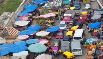 سوق المندرة بالإسكندرية يتحدي كورونا