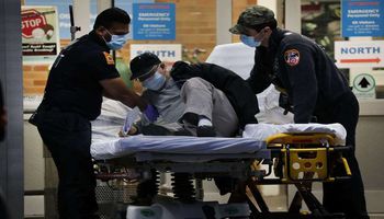 كورونا في امريكا 