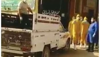 نقل جثة متوفي بفيروس كورونا في بورسعيد