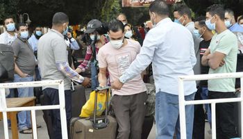 خروج أكثر من 1000 مواطن من أبناء مصر العائدين من الخارج يغادرون  مدن جامعة المنيا