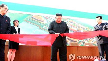 بعد أنباء وفاته زعيم كوريا الشمالية يظهر لأول مرة منذ 20 يوما
