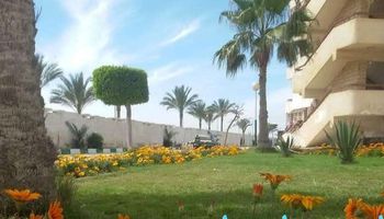 تصاعد الازمة بين اتحاد شاغلي قرية الفردوس وبين محافظ، بورسعيد 