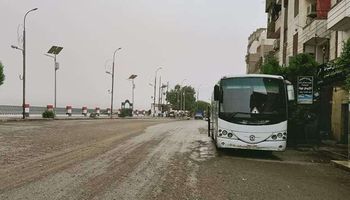 سقوط أمطار خفيفة بمدينة ادفو بأسوان 