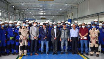 محافظ بورسعيد يشهد بداية تشغيل المرحلة الاولي لمصنع إطارات السيارات في بورسعيد