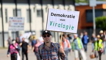 مظاهرات في ألمانيا ضد قيود كورونا 