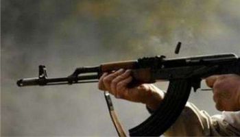 مقتل شخص وإصابة شقيقيه في مشاجرة بالأسلحة النارية جنوب المنيا
