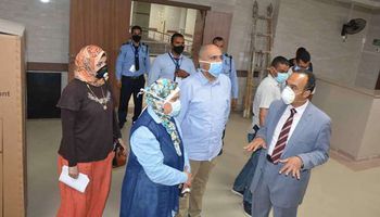  نائب محافظ المنيا يتفقد التجهيزات النهائية لمستشفى سمالوط النموذجي