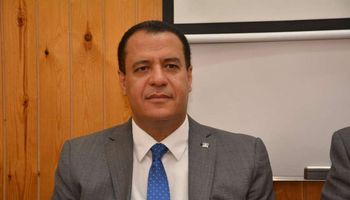 الدكتور شحاته شلقامى نائب رئيس جامعة أسيوط لشئون الطلاب 