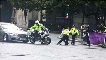تعرض رئيس الوزراء البريطاني، بوريس جونسون، لحادث سير