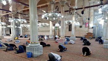 الأوقاف تشكر رواد المساجد للالتزام بالإجراءات الاحترازية: لديهم وعي كامل بخطر كورونا