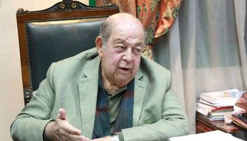علي عيسى