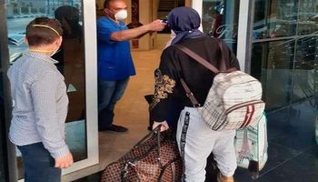 فنادق الإسكندرية تُنذر نزلاءها الليبيين بالإخلاء 