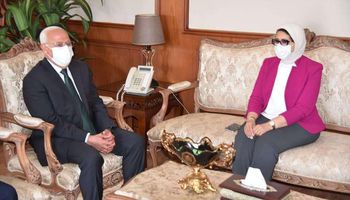 محافظ بورسعيد يستقبل الدكتورة هالة زايد وزيرة الصحة