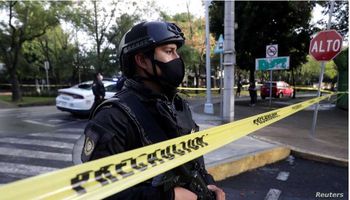 محاولة اغتيال قائد شرطة عاصمة المكسيك 