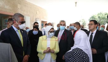 وزيرة الصحة تتفقد وحدة صحة "جرفس" بمحافظة الفيوم 